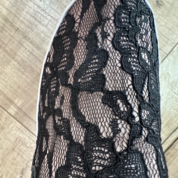 NWOB Rebecca Minkoff Sloane Lace Boat Shoes Black White size 7 Vacation - Picture 5 of 9